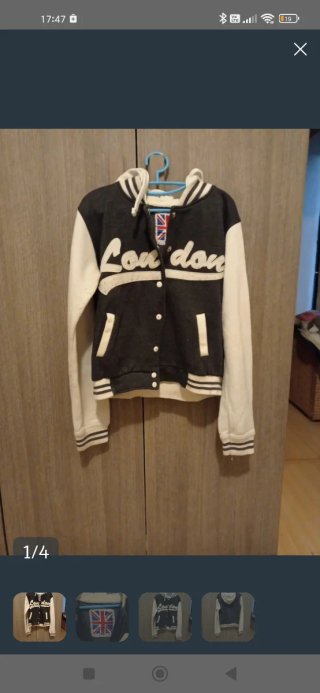 Conjunto di magliette, maglioni, pantaloncini e felpe da donna