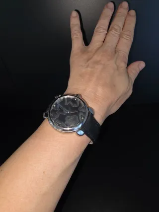 Reloj Tous Negro y Plateado