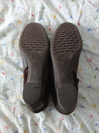 Botines de piel marrón oscuro