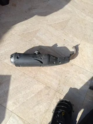 Tubo de escape Kymco Super Dink