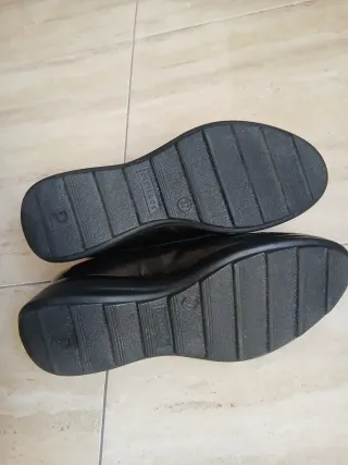 Zapatos Pitillos charol negros talla 37