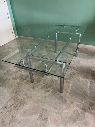 Mesa de cristal extensible moderna