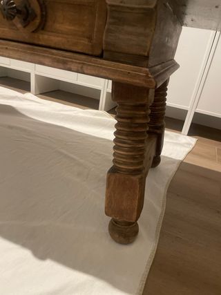 Mesa de madera rústica