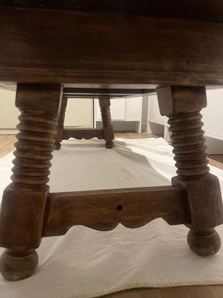 Mesa de madera rústica