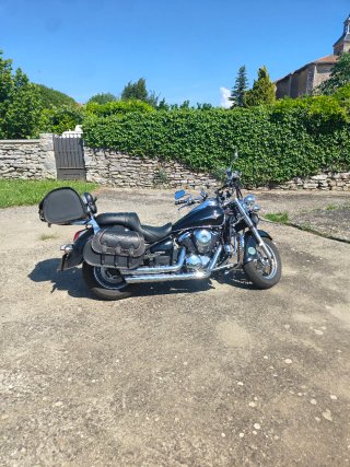 Kawasaki Vulcan 900 Classic Negra