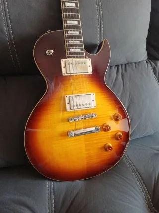 Guitarra Eléctrica Cort CR250 Sunburst