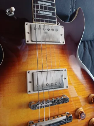 Guitarra Eléctrica Cort CR250 Sunburst