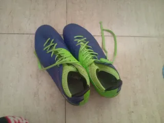Zapatillas Fútbol Azul y Verde