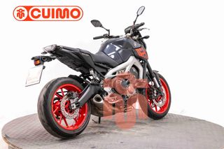 YAMAHA MT 09