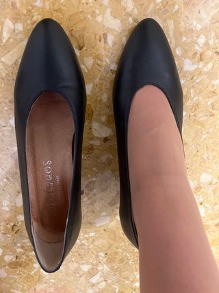 Zapatos de tacón beige