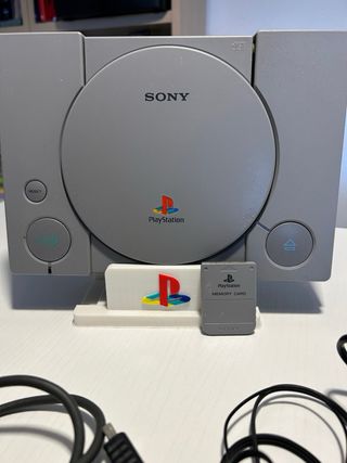Consola Sony PS1 Gris + Mando y Juego