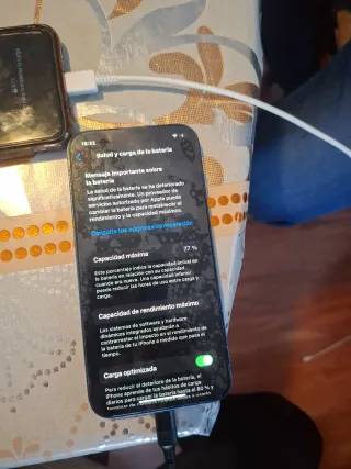 iPhone 12 Caja y Funda Azul 64 GB batería 77