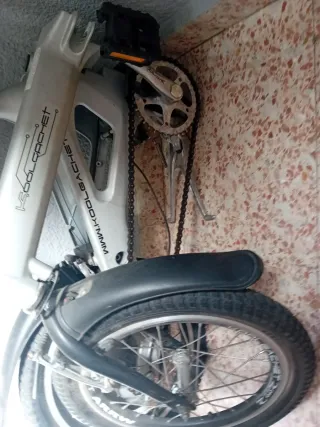 Bicicleta plegable eléctrica