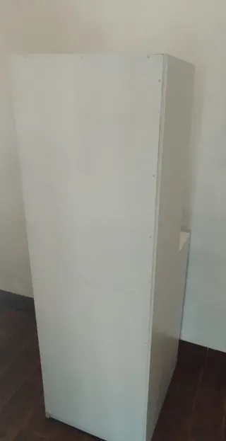 Mueble Tocador hecho a mano con cajón y estante.
