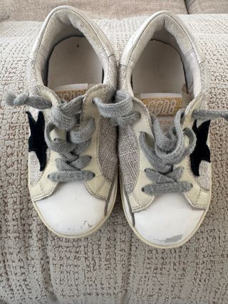 Golden Goose niño beige/blanco talla 28 niños