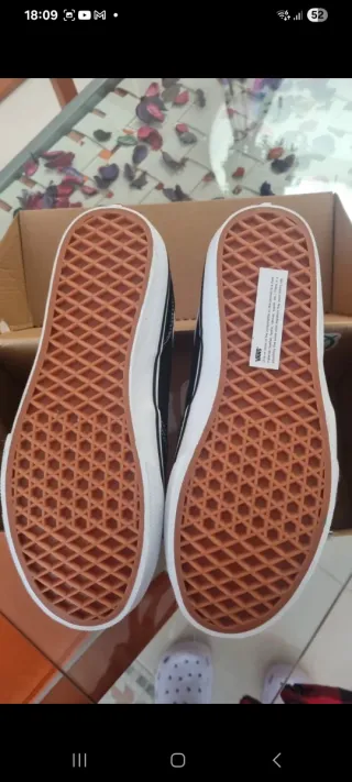 Vans Negras y Blancas