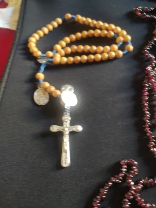 Collana Granati + Rosario Legno Omaggio