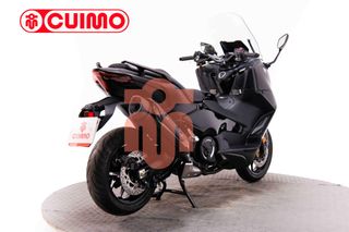 YAMAHA TMAX 560 TECH MAX