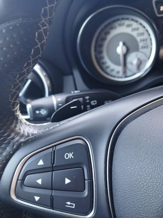 MERCEDES-BENZ - Clase GLA GLA 200 Urban