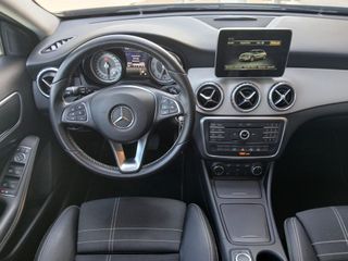MERCEDES-BENZ - Clase GLA GLA 200 Urban