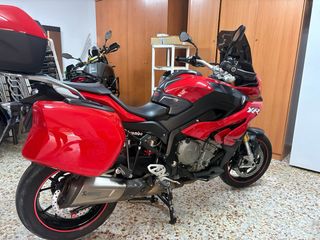BMW S1000XR