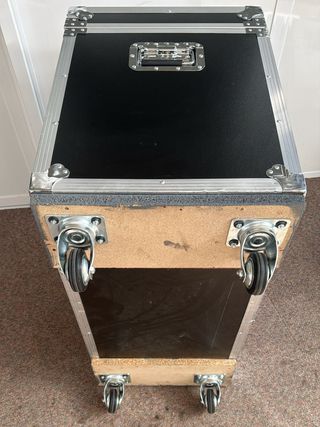 Baúl Flightcase con Ruedas 95x48x74cm