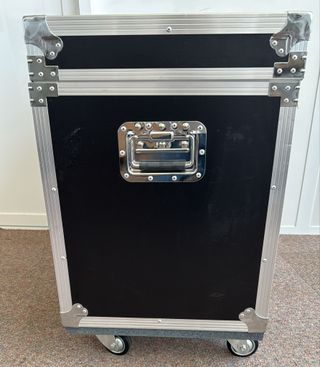 Baúl Flightcase con Ruedas 95x48x74cm