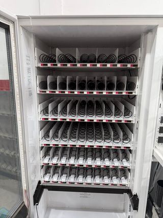 Lote 2 Máquinas Vending Blancas