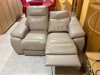 2 Sofás de Cuero Beige Eléctricos