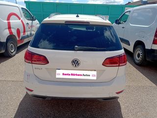 Volkswagen Golf Volkswagen Golf Business & Navi 1.6 TDI 85kW Variant