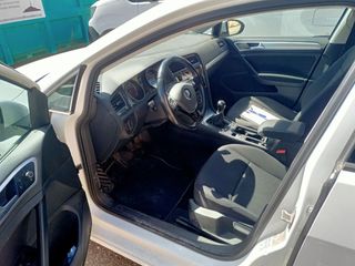 Volkswagen Golf Volkswagen Golf Business & Navi 1.6 TDI 85kW Variant