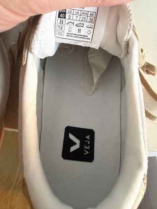 Zapatillas Volley Blancas y Beige