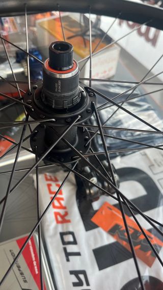 CRANKBROTHERS Synthesis ALLOY ENDURO Ruedas 29