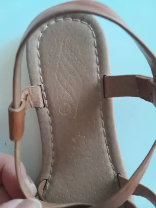 Sandalias de piel marrón y naranja Talla 37