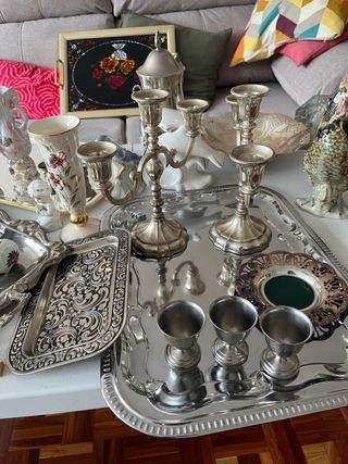 Plata y Porcelana:lote de artículos antiguos