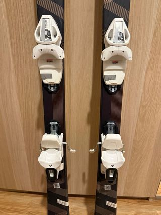 Esquís Head Easy Joy con fijaciones y palos atomic