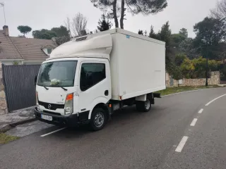 Nissan Cabstar 2009
