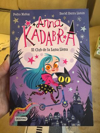 Anna Kadabra 1. El Club de la Luna Llena