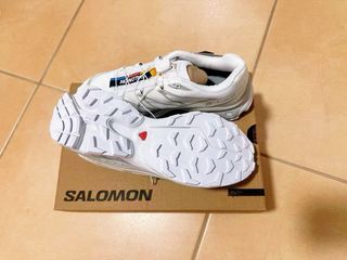 Zapatillas Salomon Blancas y Grises