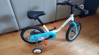 Bicicleta Infantil 14 con casco azul