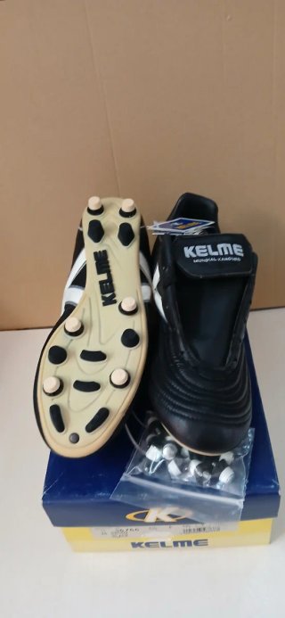 Botas Fútbol Kelme Tacos Intercambiables Talla 42
