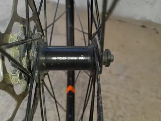 Llanta de Bicicleta EDGE con Disco