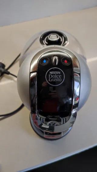 Cafetera Dolce Gusto DeLonghi