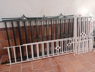 Rejas de hierro para ventanas, balcones y soportal