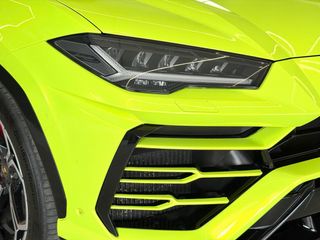 Lamborghini Urus ¡AMARILLO FLUOR!
