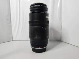 Canon EF 70-210mm f/4 Macro