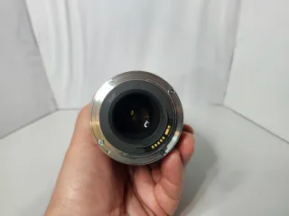 Canon EF 70-210mm f/4 Macro