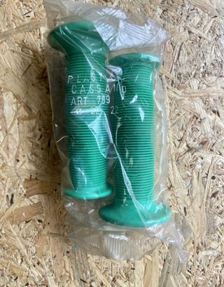 Juego de puños verdes BMX