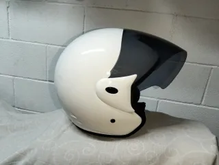 Casco Jet Blanco con Visera Negra