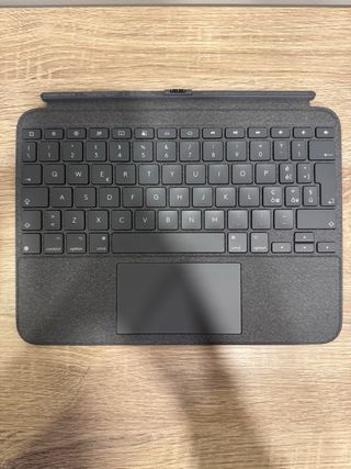Logitech Combo Touch per iPad 10ª Generazione